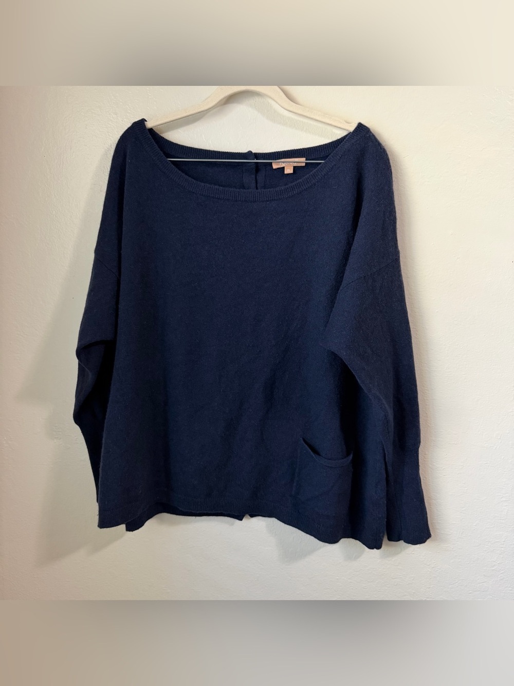 Kier + J 100% Cashmere Sweater XL Navy Rainbow Button Back Relaxed Fit w/pocket
